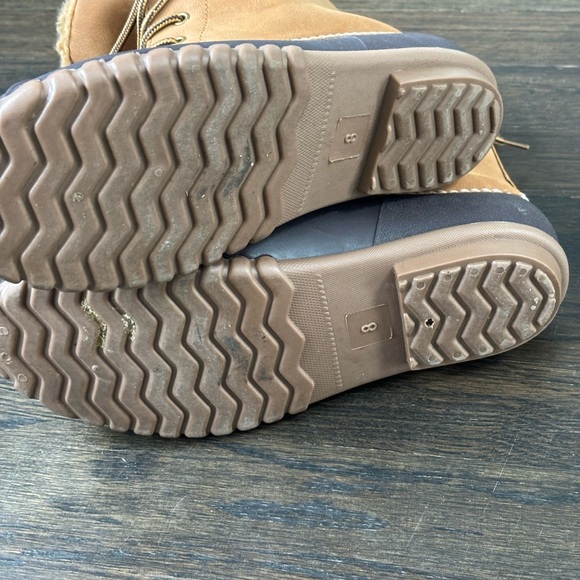 Henry Ferrera Brown and Tan Winter Boots - Picture 5 of 5